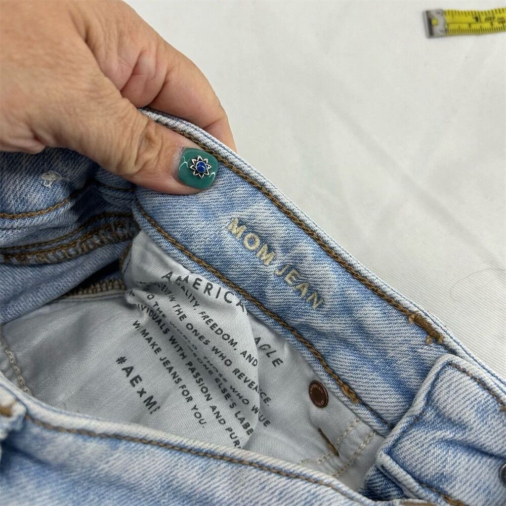 American Eagle Women's Mom Jeans Size 00 Blue Distressed Ripped Denim - Picture 4 of 8